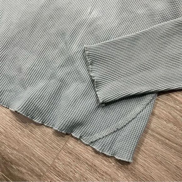 Kasics the  waffle henley size medium large - Picture 9 of 10